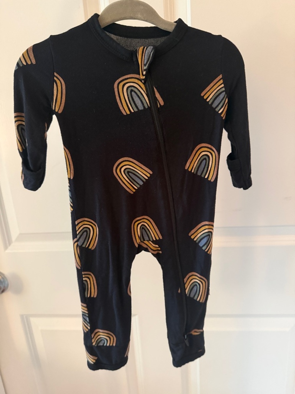 Kyte Baby Midnight Rainbow Footless Romper with convertible hands